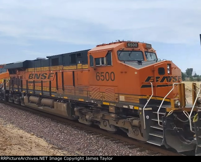 BNSF 6500